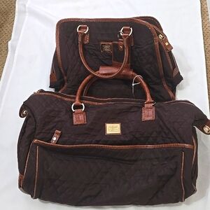 Liz Claiborne Carry On And Bag Set